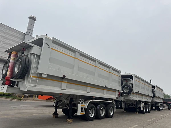 10 bộ ba trục phía sau đầu bệp rơ moóc được giao thành công cho khách hàng của Algeria bởi Luyi Factory