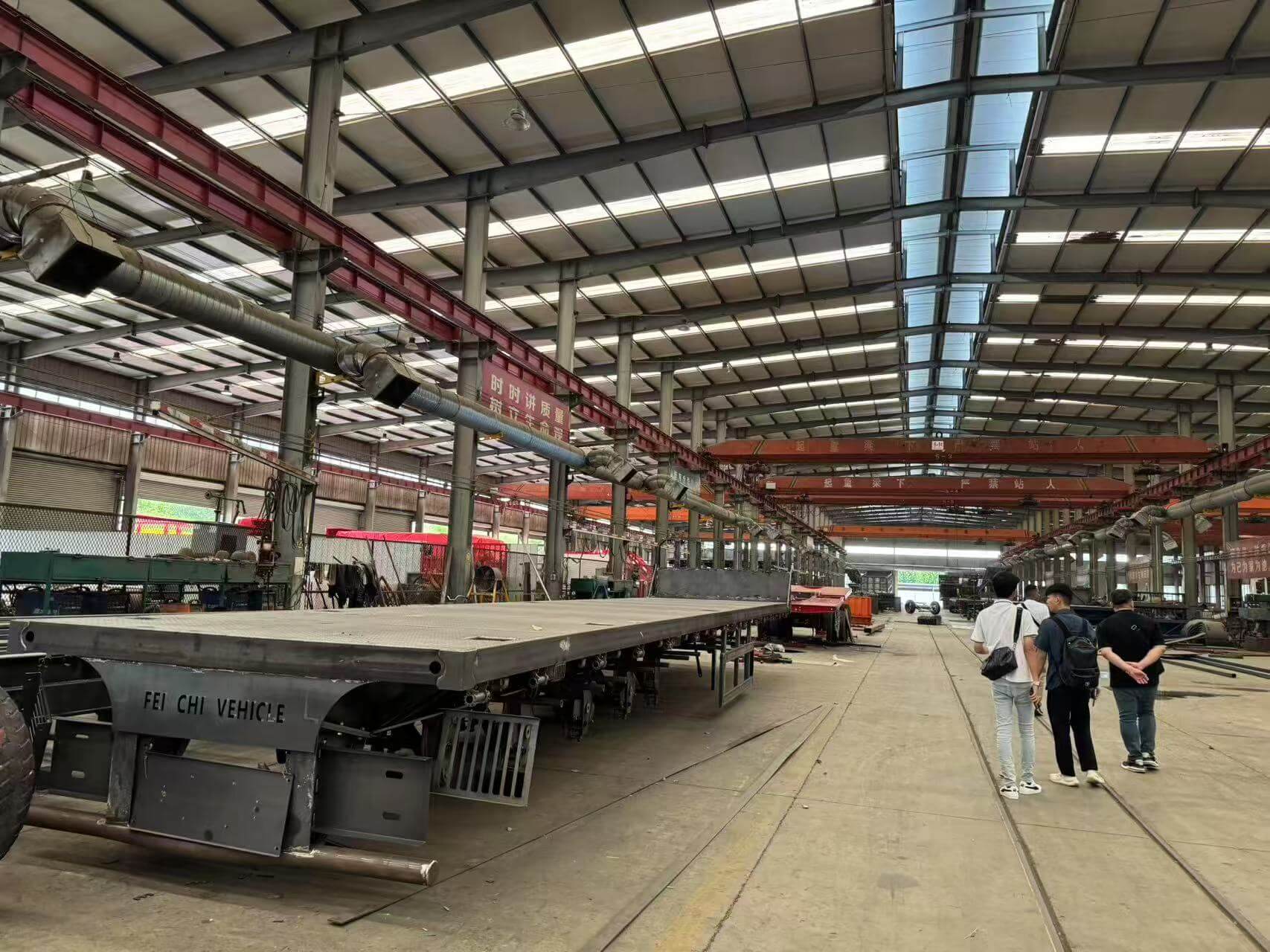 Khách hàng của Malaysia ghé thăm Luyi Factory để khám phá các cơ hội hợp tác mới