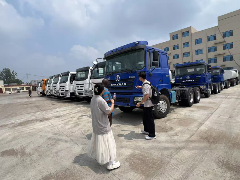 Nhà máy Luyi chào đón khách hàng Uzbekistan, mở ra một chương mới trong trao đổi quốc tế