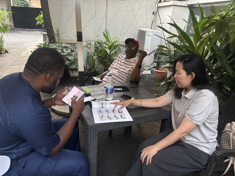 Tập trung vào nhu cầu nâng cấp logistics: LUYI đàm phán hợp tác sơ mi rơ moóc với đoàn Nigeria