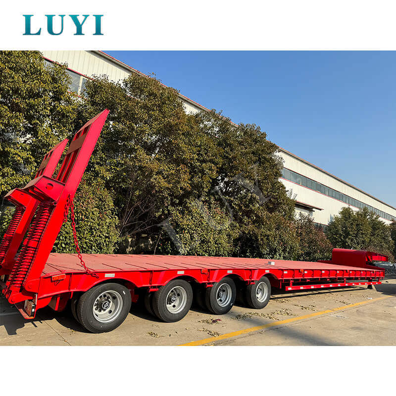 Nhà máy Lu Yi chào đón các vị khách quý đến từ Cameroon! Sơ mi rơ moóc sàn thấp bốn trục Đảm bảo đơn đặt hàng ở nước ngoài