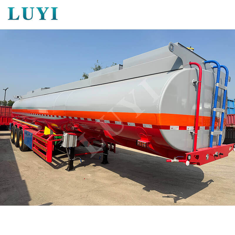 Nhà máy Luyi chào đón các vị khách Congo, Sơ mi rơ moóc chở dầu 35.000L tăng cường hợp tác hậu cần Trung Quốc-Châu Phi