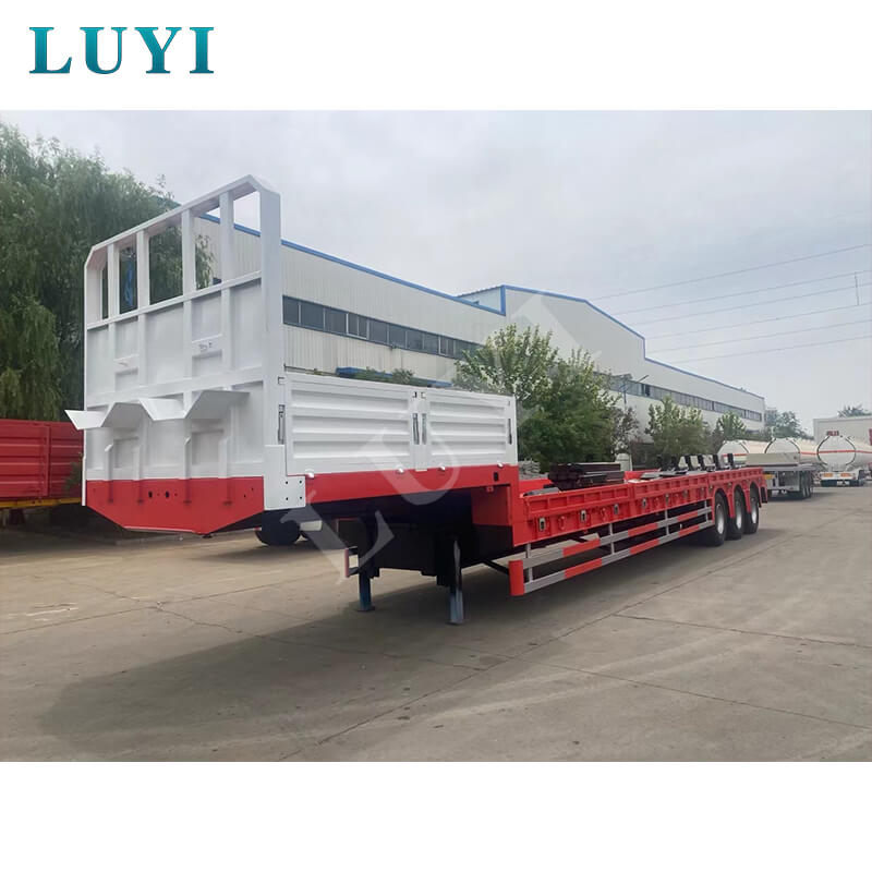 Các thương gia Bolivian kiểm tra dự án xe moóc phẳng 40ft của LUYI để tăng cường hợp tác quốc tế