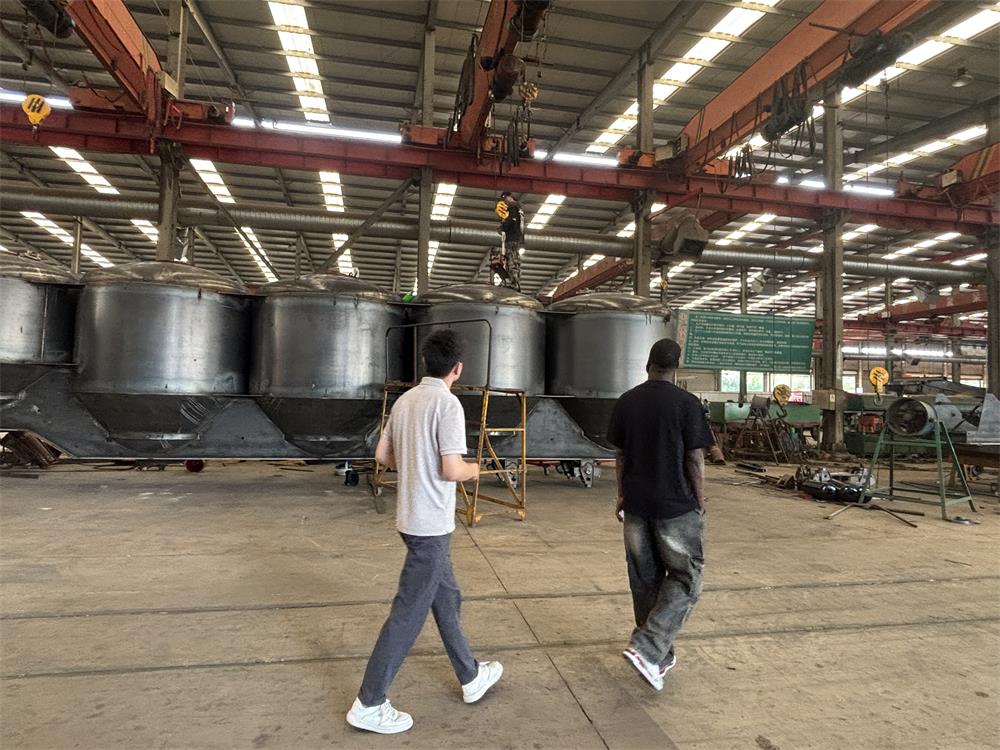 Cách một khách hàng dịch vụ hậu cần người Zimbabwe chọn xe moóc có vách ngăn tùy chỉnh của Luyi Auto để vận chuyển hàng rời và nông sản xuyên biên giới Cách một khách hàng dịch vụ hậu cần người Zimbabwe chọn xe moóc có vách ngăn tùy chỉnh của Luyi Auto để vận chuyển hàng rời và nông sản xuyên biên giới