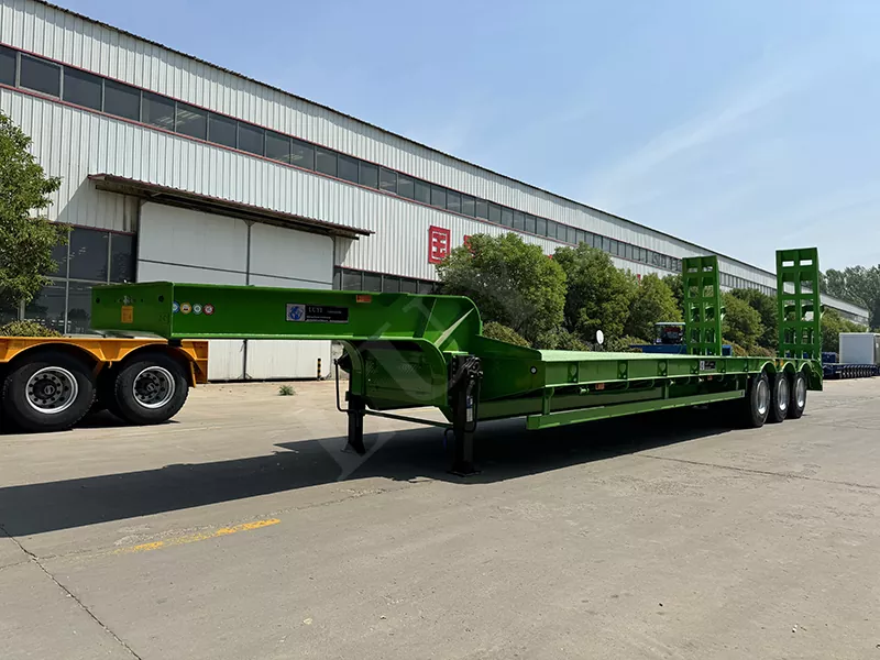 three-axle flatbed semi-trailer