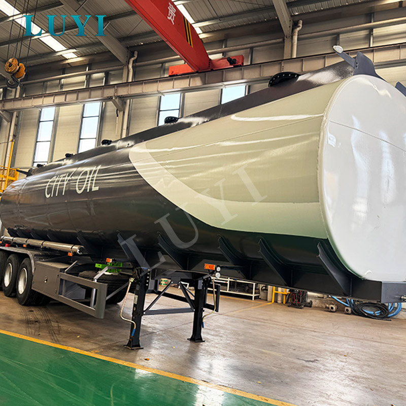 Giá xuất xưởng LUYI Sơ mi rơ moóc thùng dầu 3 trục 40.000 lít