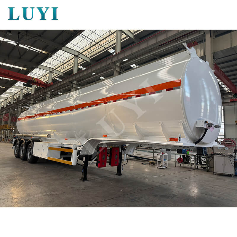 Thúc đẩy sự tăng trưởng của Bồ Đào Nha: Tại sao một nhà lãnh đạo hậu cần châu Âu chọn Luyi Auto cho vận tải máy móc hạng nặng