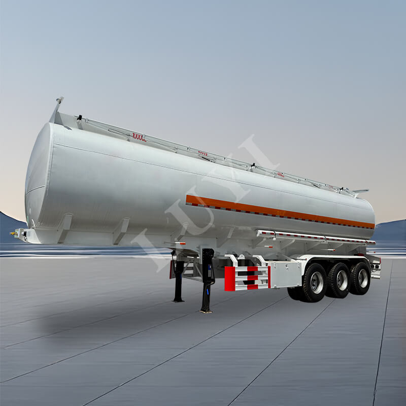 Sơ mi rơ moóc thùng dầu 55.000 lít bằng thép carbon ba trục Sơ mi rơ moóc thùng dầu 55.000 lít bằng thép carbon ba trục