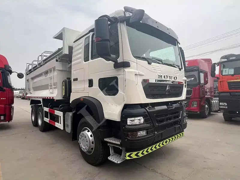 Xe tải đổ Howo trắng